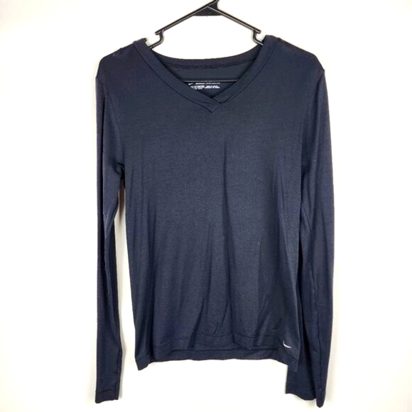 Nike Tops - NIKE SEAMLESS SANS COUTURE DRI FIT LONG SLEEVE SHIRT V NECK WOMENS SMALL BLACK